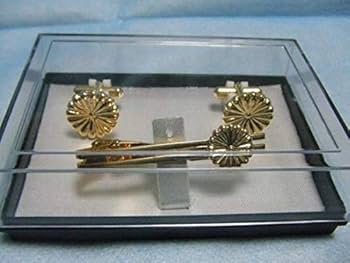 Amazon.co.jp: 靖国神社内限定 立体菊の御紋 カフスネクタイピン